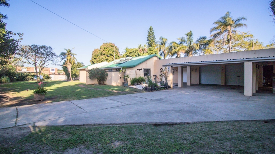 4 Bedroom Property for Sale in Gonubie Eastern Cape